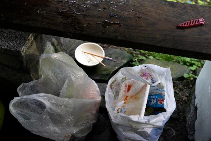 山林解禁後，建立廚餘帶下山、源頭減量的觀念更顯重要。（攝影／謝佩穎）