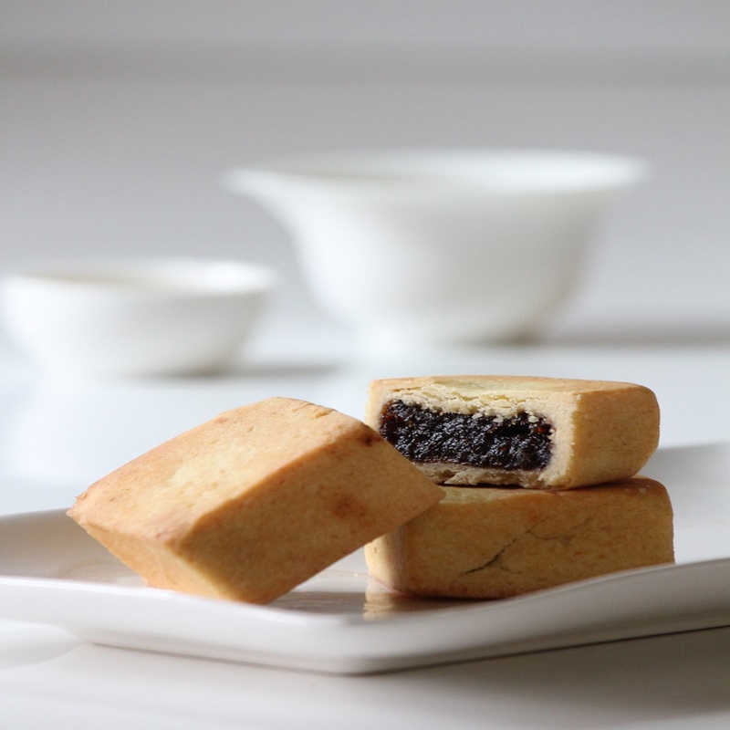 明星商品「梅瑰酥」使用陳釀 10 年的老梅膏製作而成，酸甜恰到火候。